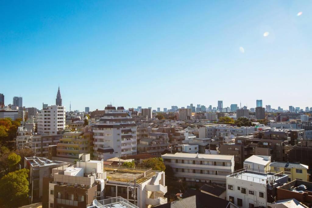 Apartment Forest Yoyogi: Skyline Views From Top Floor Tokyo